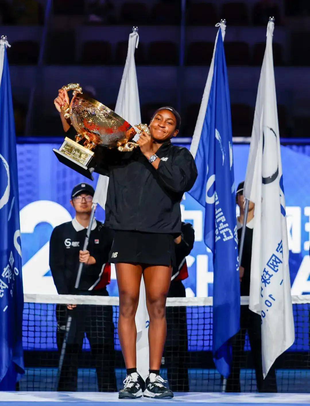 温婉又优雅 温婉又优雅