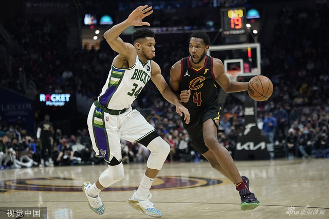 全场4次抢 全场4次抢