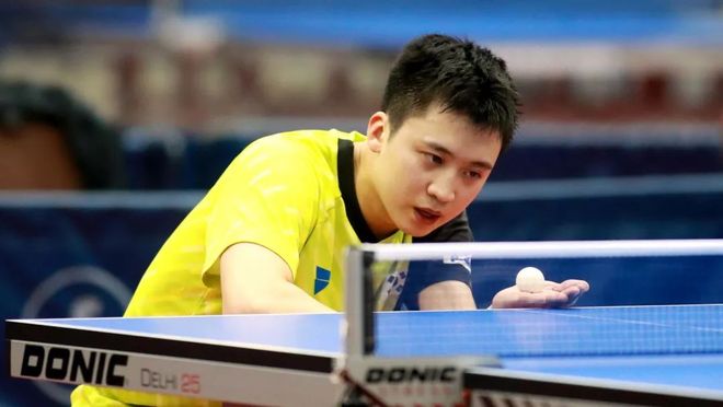 他在不同的 他在不同的